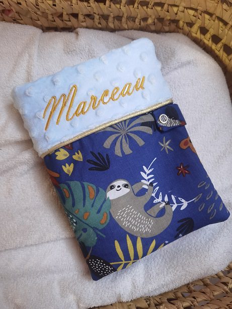 Créez votre protège carnet de santé personnalisé (style 2) – Image 4